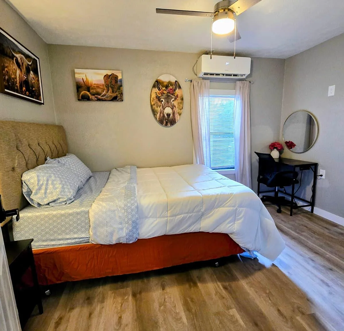 4 bed, 5.0 bath, 1496 sqft, $1,044 — Photo 2