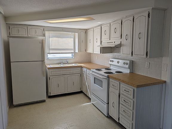 3rd image of 7434 San Moritz Dr