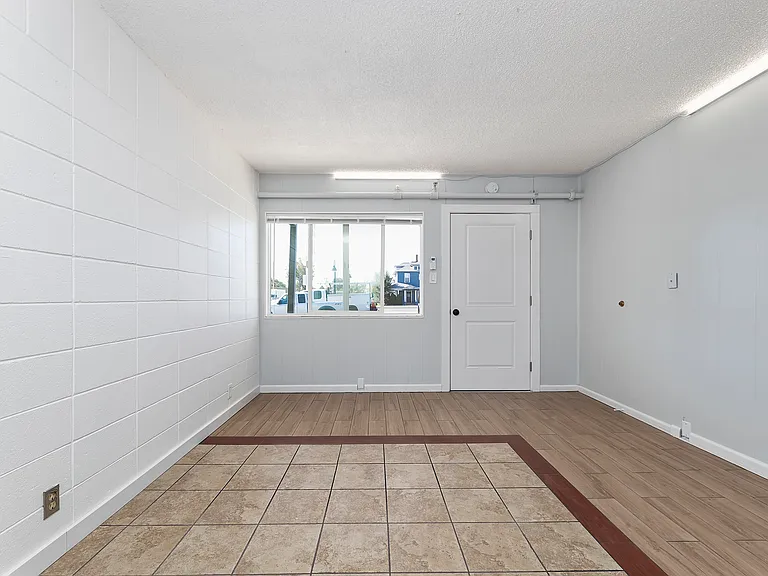 Town Center Apartments — Photo 44