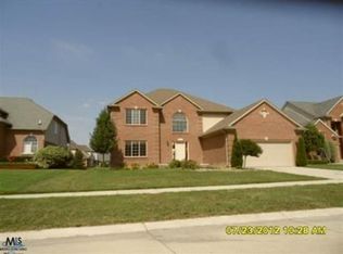 51373 Silver Bell Dr, Macomb, MI