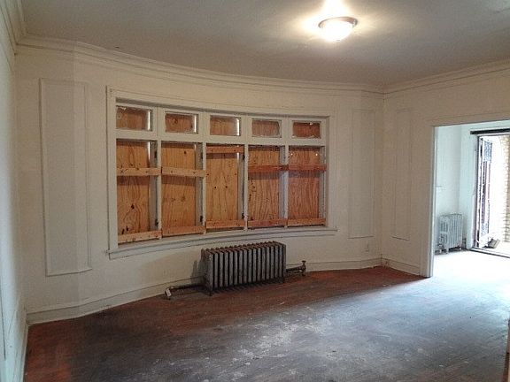 4th image of 8025 S Winchester Ave