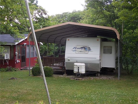4th image of 403 E Autumn Dr