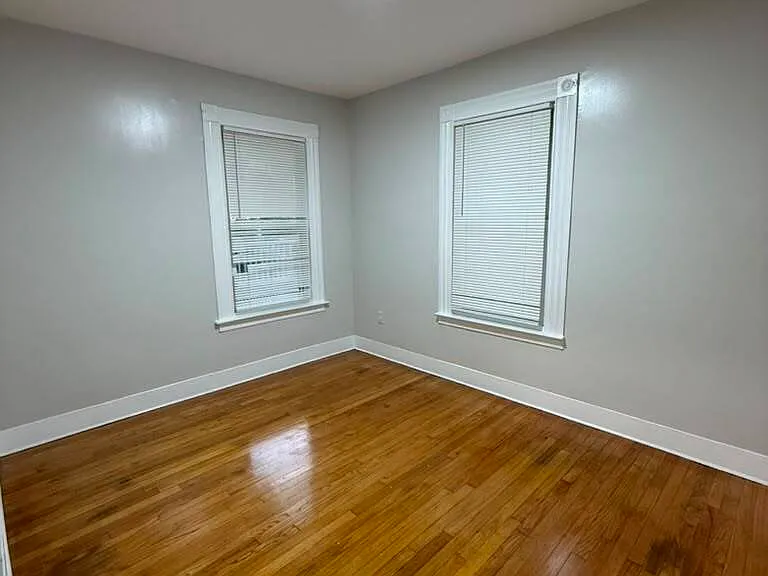 1239 Forest Rd #1 — Photo 8