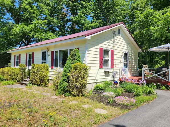 10 Arthur Drive, Standish, ME 04085