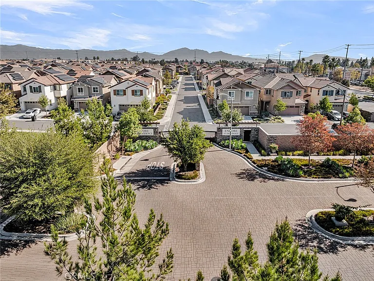 16064 Symphony Ln — Photo 21