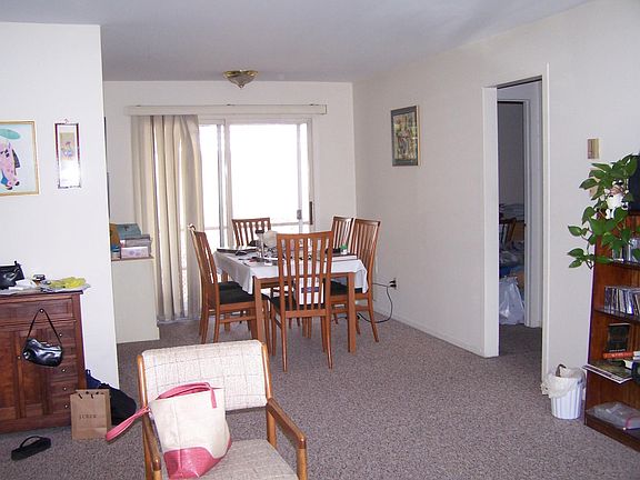 4th image of 229 Morris St #A