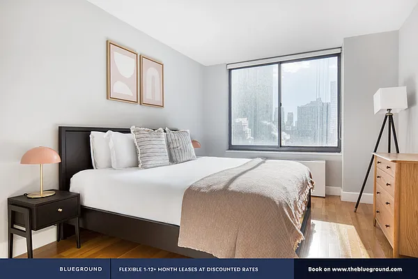 Rented by The Blueground | media 9