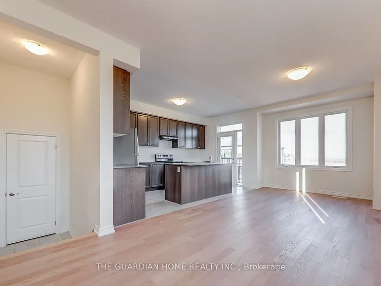 2913 Nakina St — Photo 8