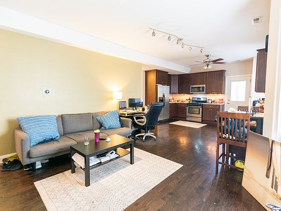 2nd image of 933 W Agatite Ave APT 2S