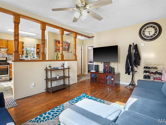 5th image of 8648 Ardelia Ave