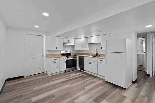 1615 11th Ave #B Photo 1