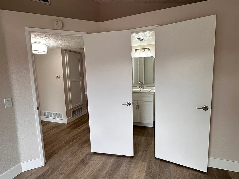 7386 Saddle Rd #B — Photo 7