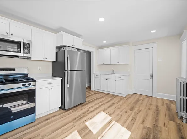 105 Wilber St, Springfield, MA 01104