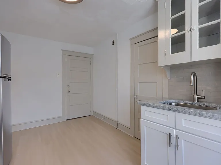 40 W James St #2 — Photo 2