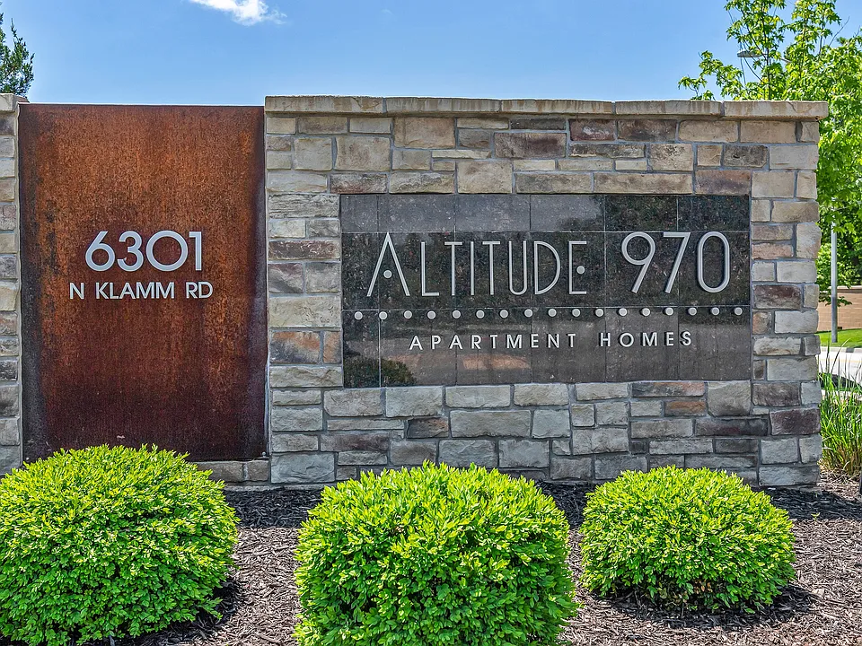 Altitude 970