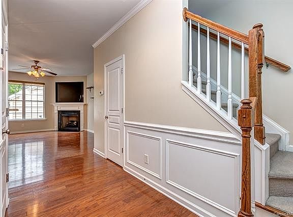 4th image of 8008 Lynwood Sq