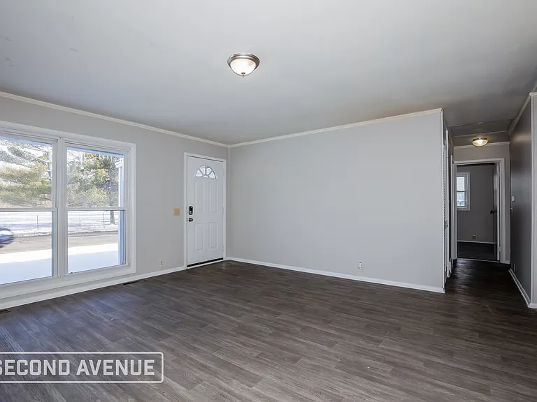 1021 Amos Rd — Photo 8