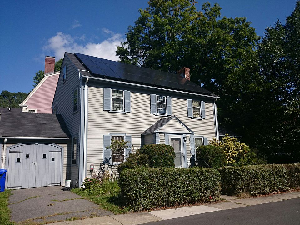 2nd image of 3 Greenough Cir