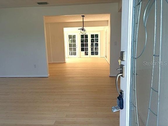 3rd image of 2720 GOLDENROD STREET