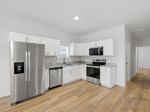 5th image of 113-115 N Arsenal Ave