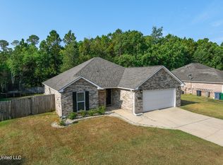 6903 Pinehurst Dr, Ocean Springs, MS 39564