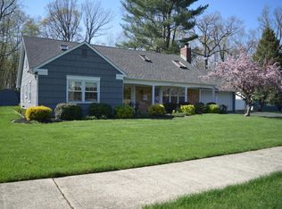 9 Belle Pl, Aberdeen, NJ 07747