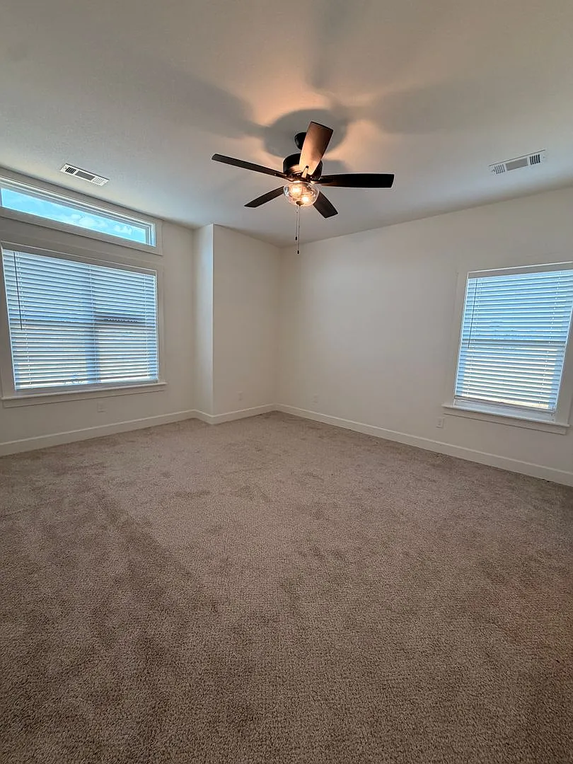 Four bedroom NEW build in Centerton — Photo 3