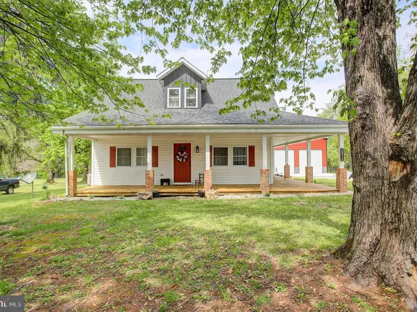 16458 Fairview Rd, Hagerstown, MD 21740