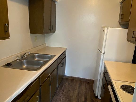 5th image of 1716 D Ave NE #B3