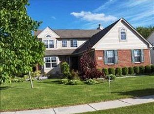 42675 Maude Ct, Belleville, MI 48111