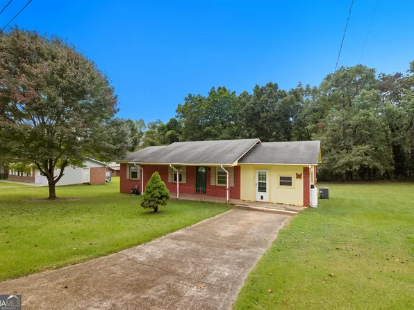 147 Gibson St, Cornelia, GA 30531