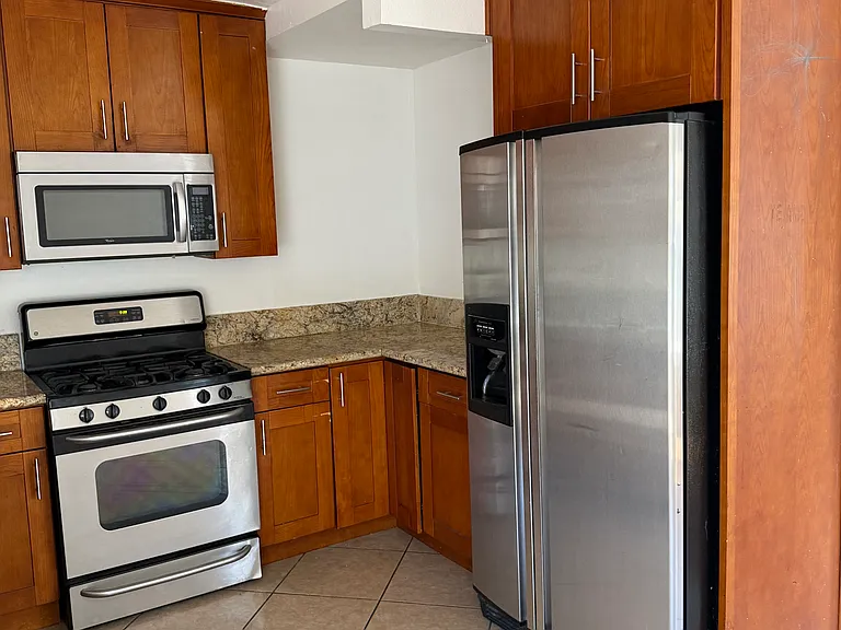 1254 Lilac Pl #1 — Photo 2