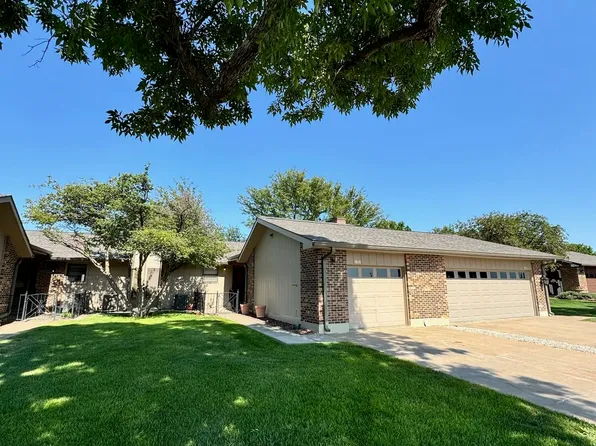 1818 Apollo Ave, Great Bend, KS 67530