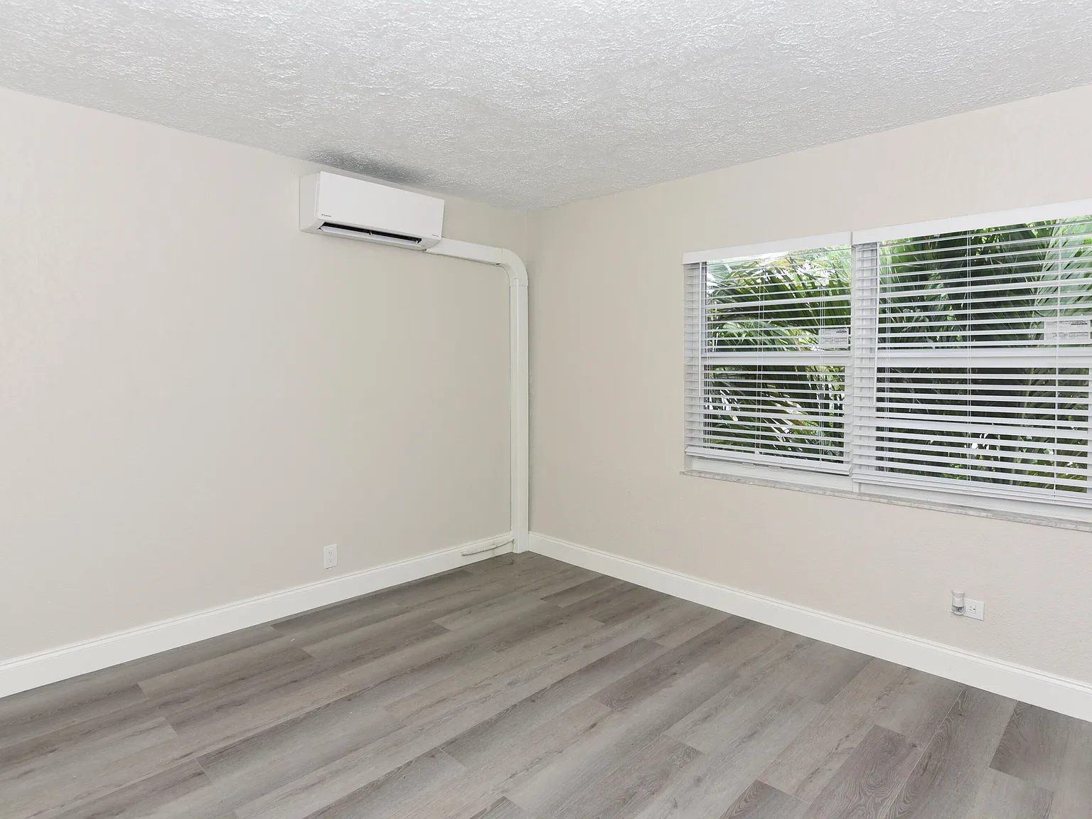 Studio, 1.0 bath, 300 sqft, $1,775 — Photo 4