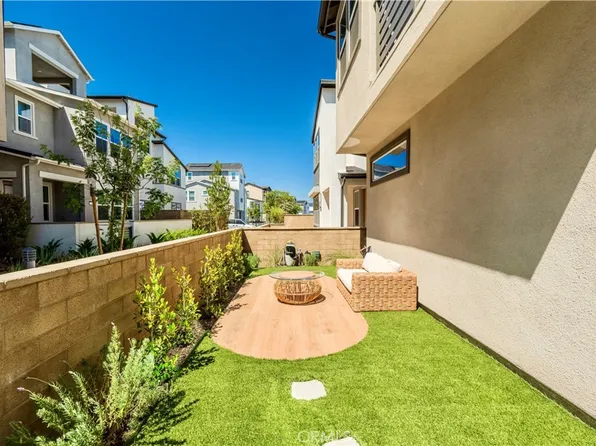 426 Lobata, Irvine, CA 92618