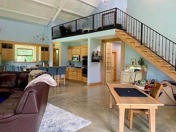 3rd image of 506 Quentin Rd SE