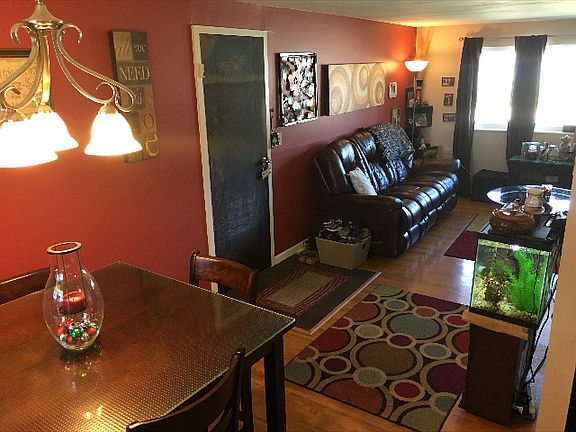 2nd image of 2188 Schenley Ave