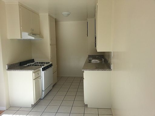 4th image of 821 S Osage Ave APT 4