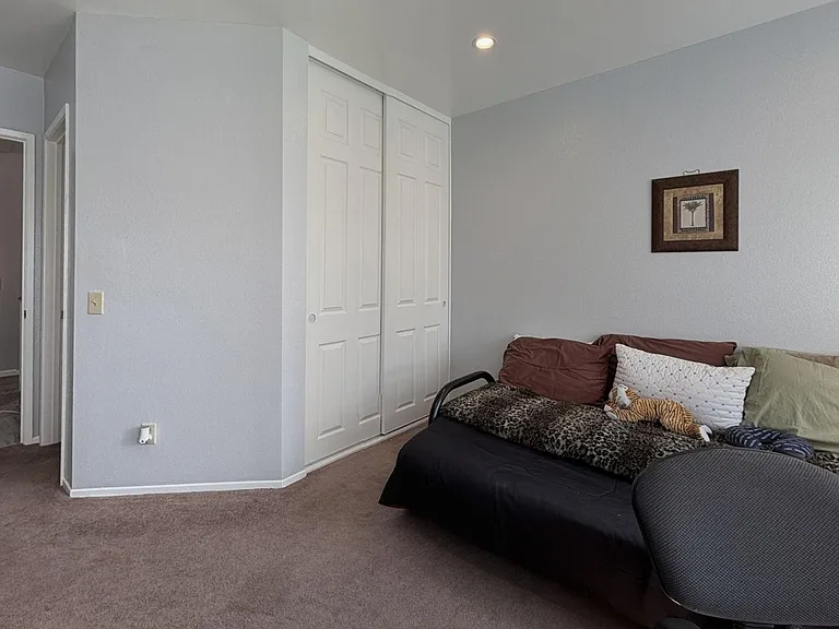 831 Carlton Privado — Photo 12