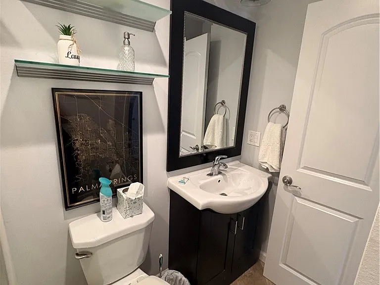 510 N Villa Ct — Photo 24