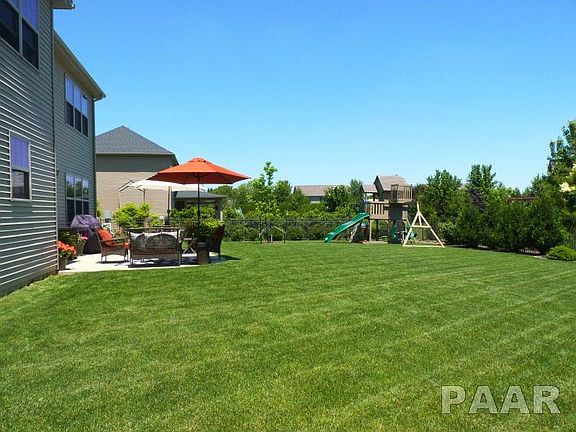 4th image of 442 Garnet Dr