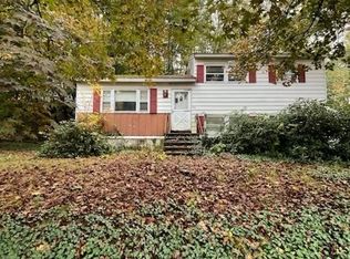 251 Winn St, Burlington, MA 01803