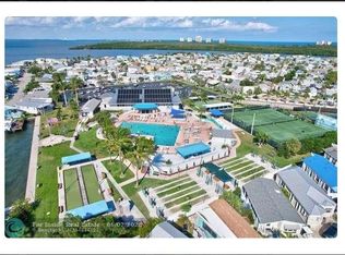 627 Nettles Blvd, Jensen Beach, FL 34957
