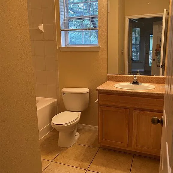 10111 Courtney Palms Blvd #201 — Photo 17