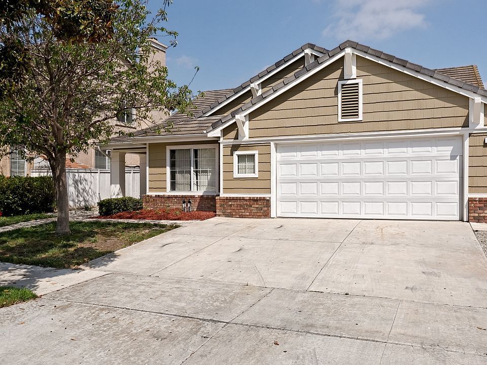 1st image of 728 Olivia Dr