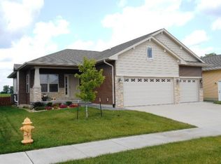 1538 Olde Brandy Ln, Davenport, IA 52807