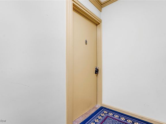 3rd image of 11820 Edgewater Dr APT 419