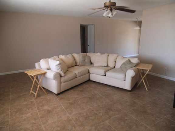 3rd image of 590 W YAQUI Drive
