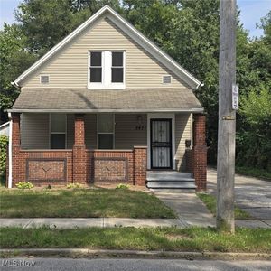 2437 E 84th St, Cleveland, OH, 44104