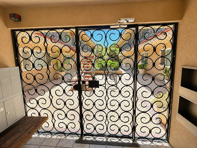 1227 Esplanade — Photo 31